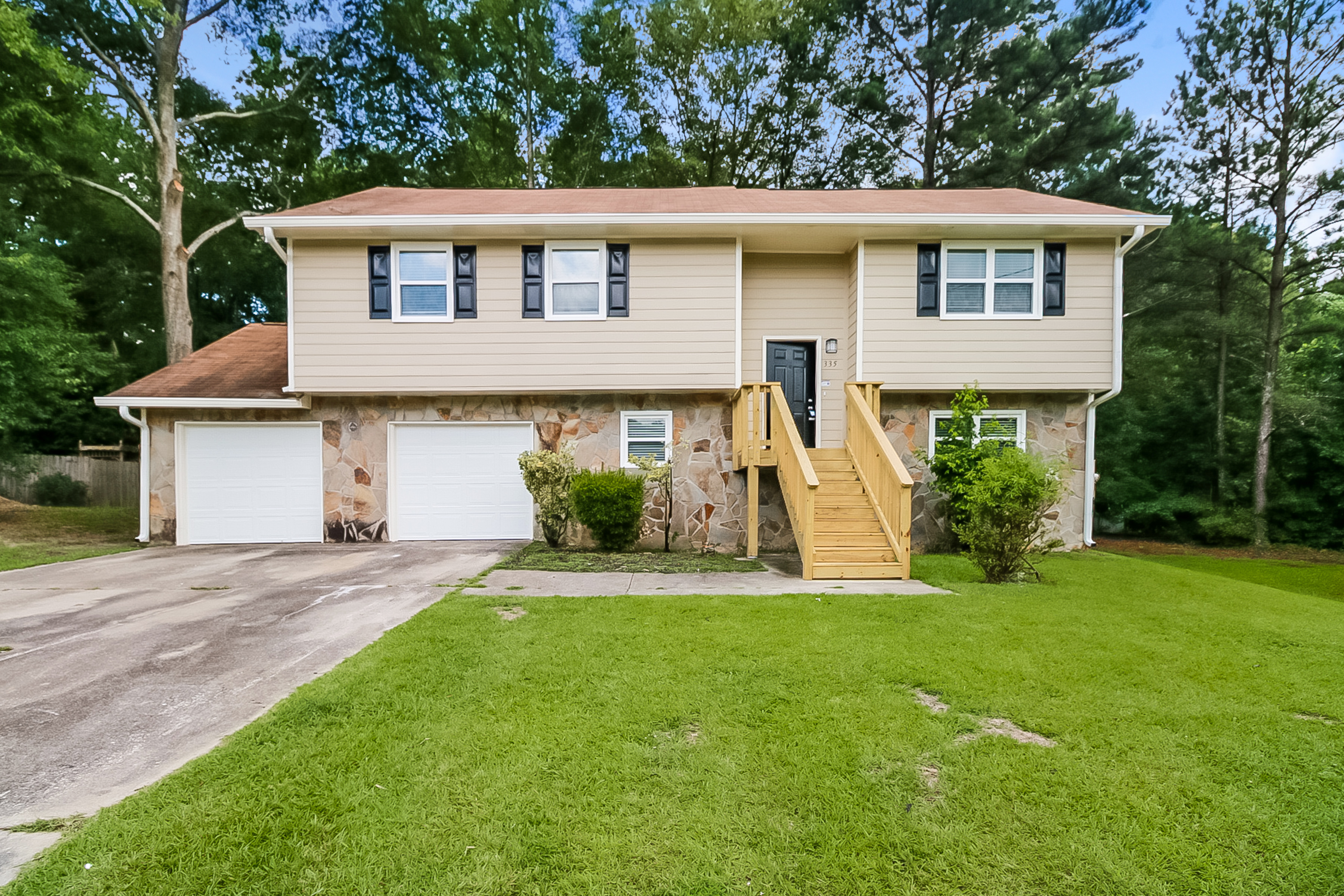 335 Renee Dawn Ct Riverdale, GA 30296